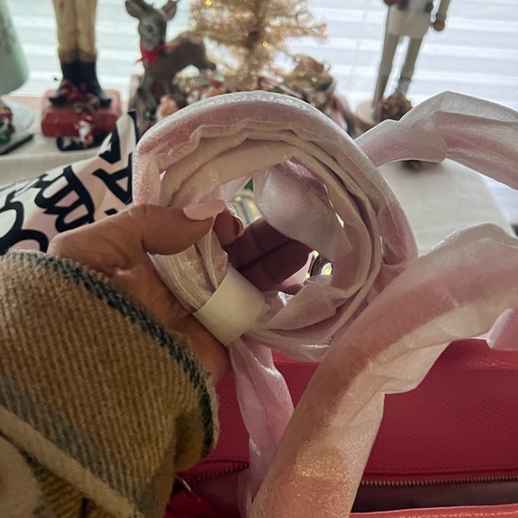 SMALL Marc Jacobs Petite Pink Tote Bag with Textured Leather & Detach Strap - Picture 2 of 13